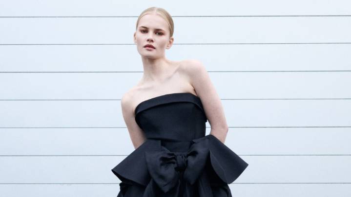 Viktor & Rolf Spring 2026 Ready to Wear Runway, Fashion Show & Collection Review