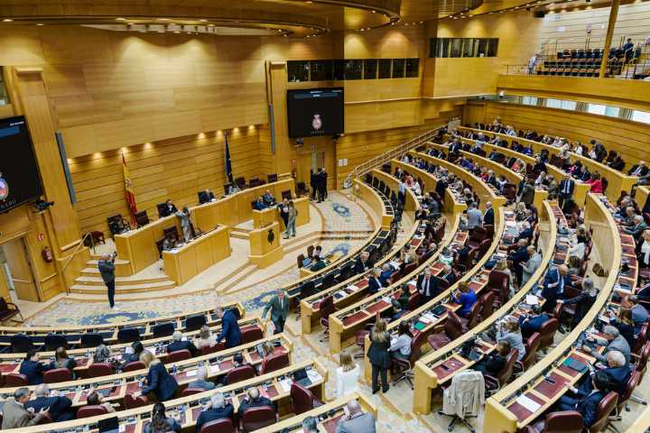 El PP presiona al Gobierno con los PGE o irá al Constitucional