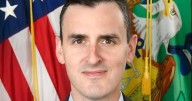 Abogado cercano a Trump asume como número 2 del FMI