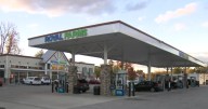 Police investigate several armed robberies at Baltimore convenience stores