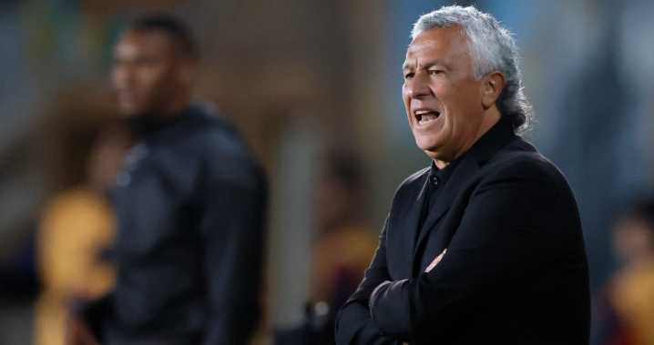 Conmebol le da con todo a Néstor Gorosito por polémicos dichos sobre La U: DT arriesga castigo
