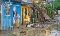 Suman 48 muertos y miles de damnificados por lluvias