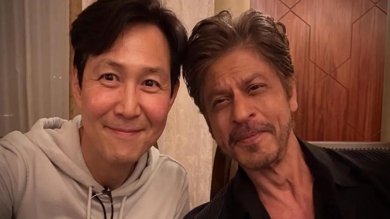 Shah Rukh Khan, Squid Game star Lee Jung-jae pose for selfie, netizens react