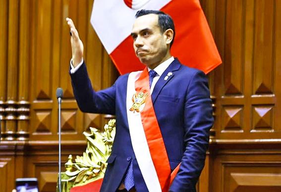 JOSÉ JERI ASUME PRESIDENCIA TRAS VACANCIA DE BOLUARTE