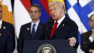 Este martes entran en vigor aranceles de Trump a madera y muebles