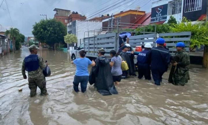 Van 70 personas fallecidas por recientes inundaciones