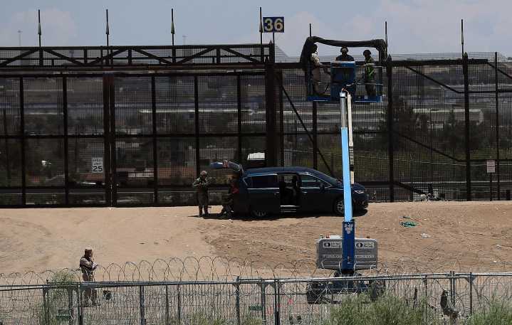EE. UU. multará con 5 mil dólares a quien cruce la frontera con México...