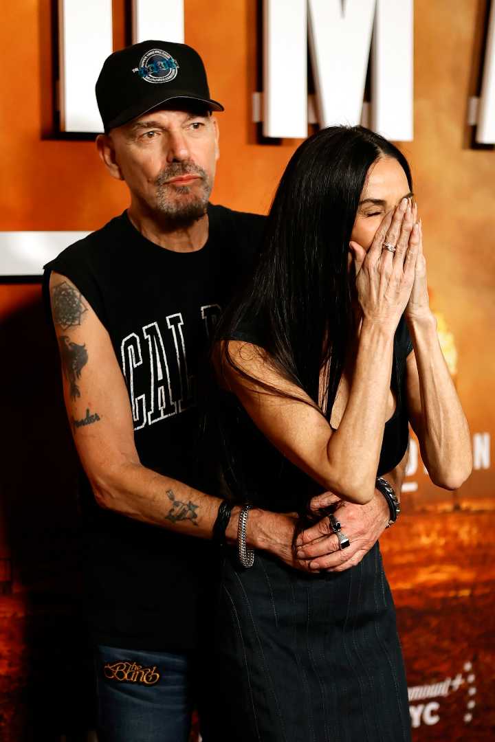Demi Moore and Billy Bob Thornton Recreate His Pose With Angelina Jolie