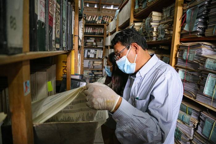 Archivos, historia y algoritmos: ¿puede la IA pensar el pasado?