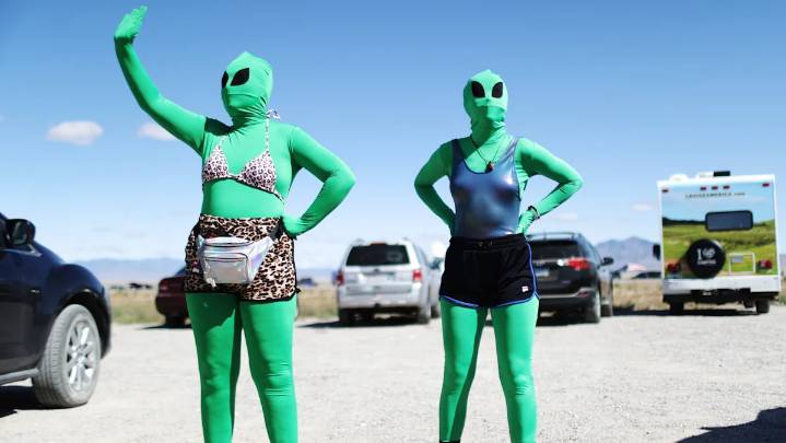 Los obsesivos con los ovnis se sentirán decepcionados por la nueva teoría que dice que los extraterrestres probablemente no tengan tecnología tremendamente vanguardia