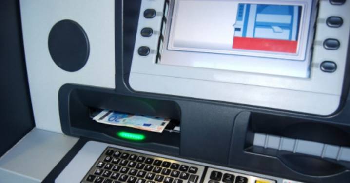 Seven major UK banks handing customers free payments worth up to £1,280