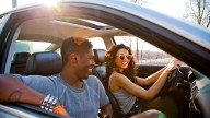Las 5 cosas que no debe llevar en el habitáculo del carro: pueden causar un accidente o complicaciones al conducir