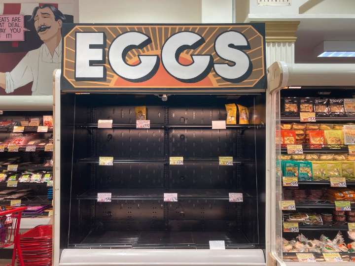 Inflación en septiembre aumenta menos de lo esperado mientras el cierre del gobierno detiene pagos y operaciones federales