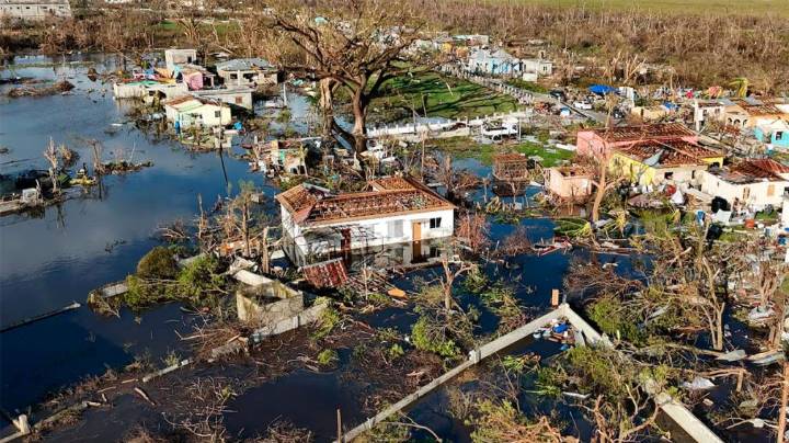 El huracán Melissa dejó casi 50 muertos en el Caribe y avanza con fuerza hacia Bermudas
