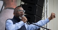 Chicago Mayor Brandon Johnson Calls for Arrests of ICE Officers