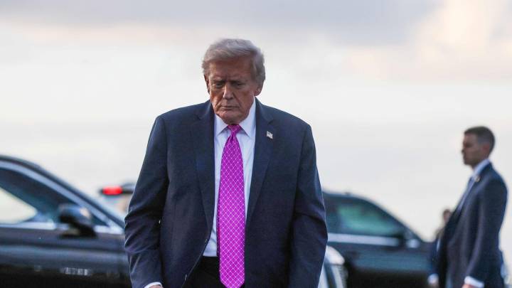 Donald Trump might need hip replacement surgery to 'stay mobile'? Report says….