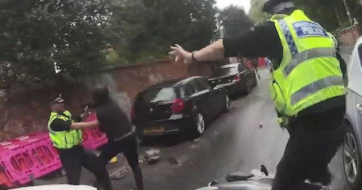 Hero cop awarded for what he did when routine traffic stop went very wrong