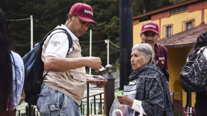 Más de 70 mil familias reciben primer apoyo por inundaciones en cinco estados: Bienestar