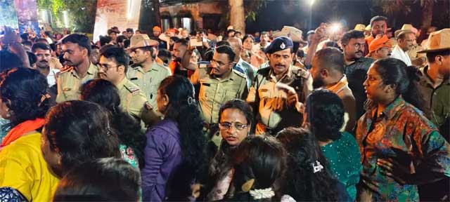 Mangaluru: Police, youths clash during Dasara procession in Ullal, one arrested