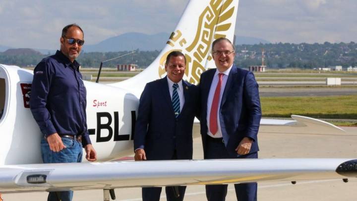 Emilio Avendaño releva a Miguel Vallin en la AFAC: SICT
