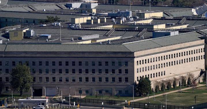 Journalists turn in press passes as Pentagon clamps down on access in ‘unprecedented’ move
