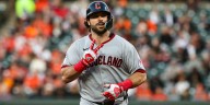 Cleveland Guardians re-sign veteran catcher Austin Hedges