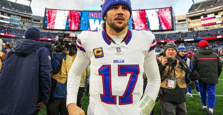 Patriots vs. Bills: Sunday Night Football Open Thread