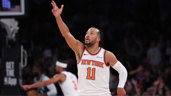 NBA Roundup: Knicks down Celtics, start season 2