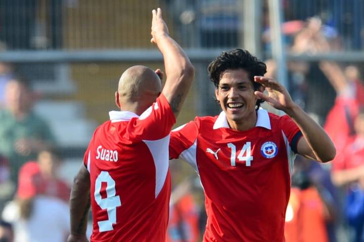 El emotivo mensaje de Matías Fernández a Humberto Suazo en su despedida del fútbol profesional
