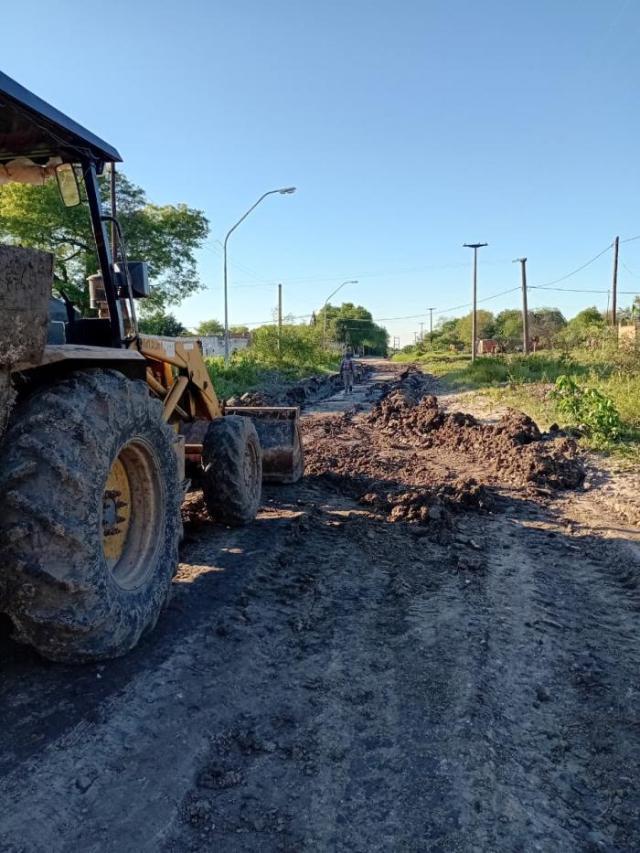 La recomposición de calles encabezó la agenda comunal en el arranque de semana