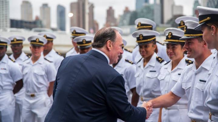 Navy launches review of Marines’ and sailors’ personal social media posts