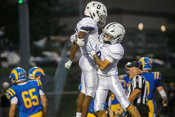 Jensen Ferber throws 5 TDs, West York dominates Dover to cap 9