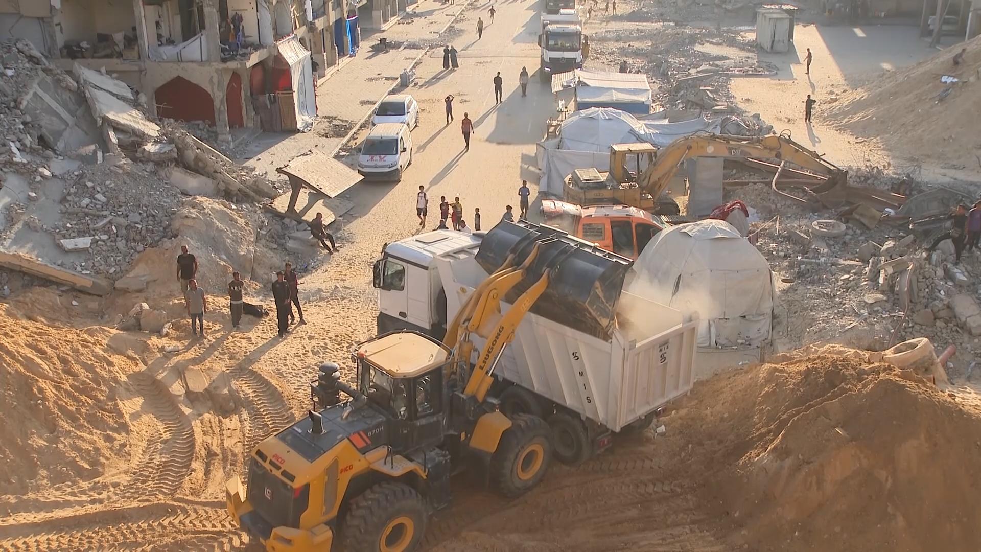 Hamas says it has expanded its search for the bodies of hostages in Gaza