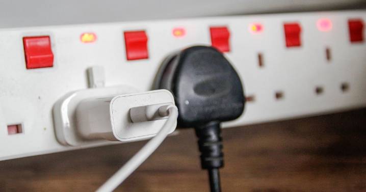 Households told 'think twice' about extension leads in one room
