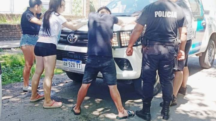 Detienen a cuatro jóvenes con "Tusi" en su poder: uno es menor de edad