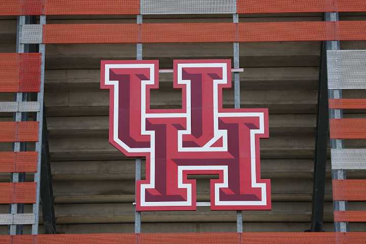 Houston apologizes for email celebrating huge win that was sent after loss