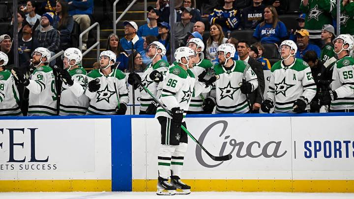 Stars look to get back to winning ways against Blue Jackets on FOX 4
