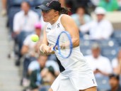 Amanda Anisimova Triumphs at China Open: A Riveting Finale