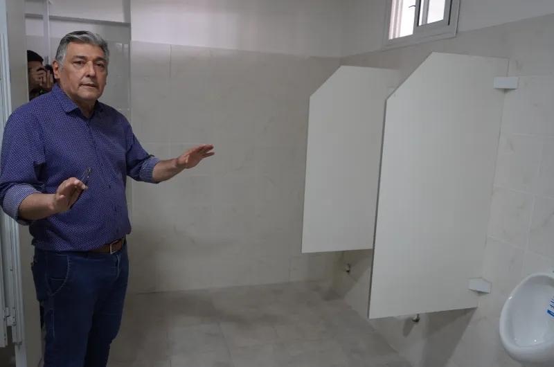 La Municipalidad de La Banda habilitó los nuevos baños en la terminal de ómnibus