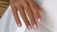 9 unique autumn manicures for brides: From diamond nail art to dark hues