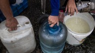 En Unare recogieron agua para sobrellevar la parada de 72 horas