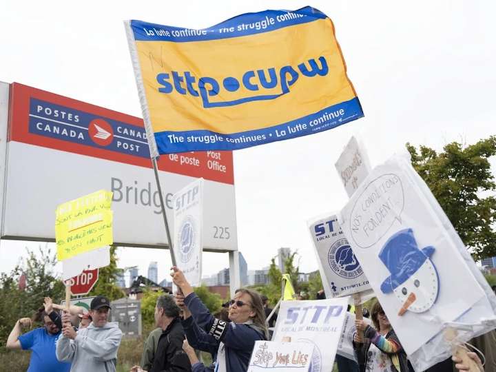 Canada Post's latest offer 'major step backwards,' union says
