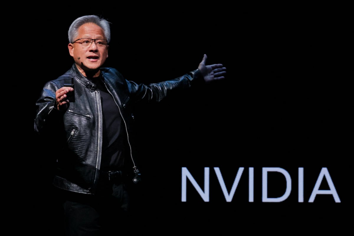 Las acciones de Nvidia se disparan hasta rozar los 4,9 billones de capitalización tras compartir nuevas previsiones de ventas