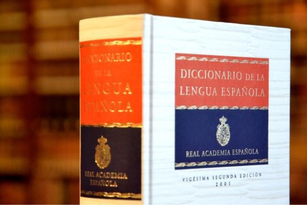 FundéuRAE: “punto ciego”, “ángulo muerto” y “punto muerto”, diferencias