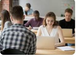 “Estas son las 5 carreras mejor pagadas en Colombia y el mundo en 2025: guía para elegir qué estudiar” (Focus Noticias, 30 de septiembre de 2025) Focus Noticias
