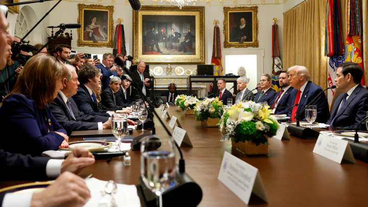 Trump pasó del apoyo a la extorsión y aguó la fiesta
