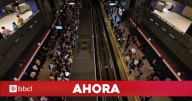 Metro de Santiago reporta retraso en su frecuencia de trenes en L1 por arco eléctrico