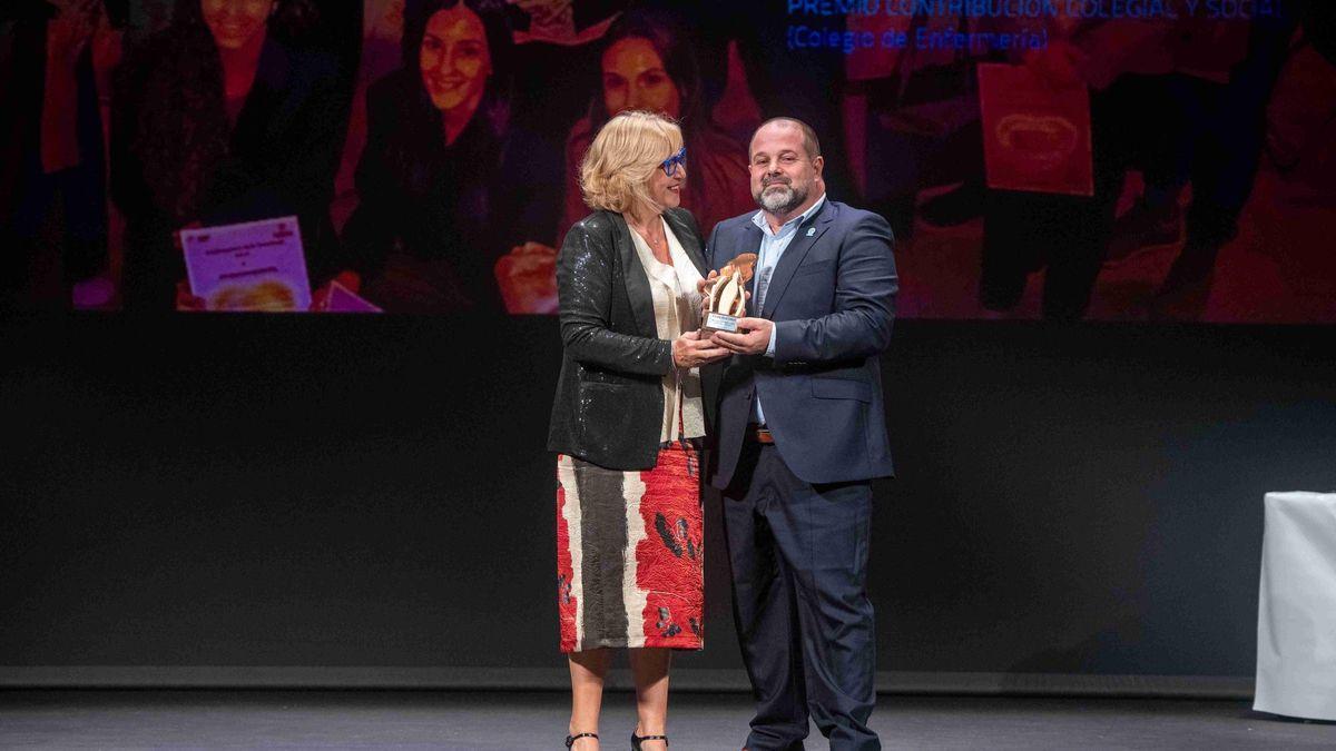 Premio a la escuela de reanimación cardíaca del Colegio de Enfermería de Alicante