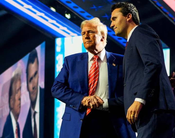 EEUU le revocó la visa y deportó a una argentina que se burló del crimen de Charlie Kirk en redes