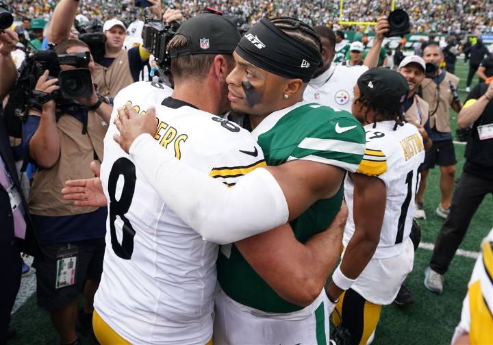 Paul Zeise Live: Do Steelers' Mike Tomlin, Omar Khan deserve credit as Justin Fields, Russell Wilson falter elsewhere?